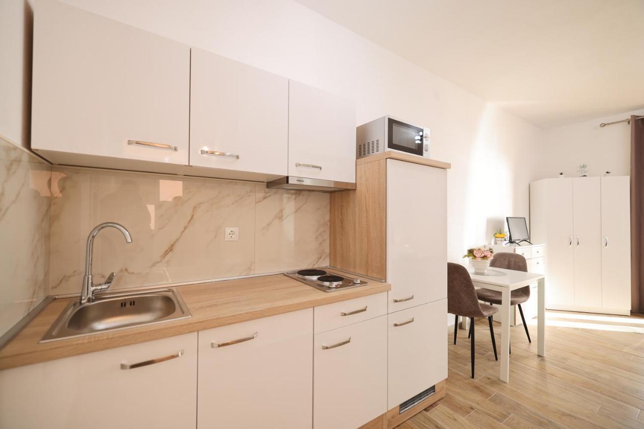 Apartments Kiara Bibinje Eksteriør bilde